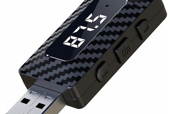 Bluetooth 2 in 1 receiver transmitter W3 cu display lcd pentru muzica pe frecventa radio