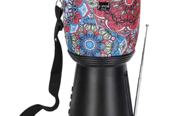 Boxa portabila bluetooth P825 cu incarcare solara si radio FM si lanterna