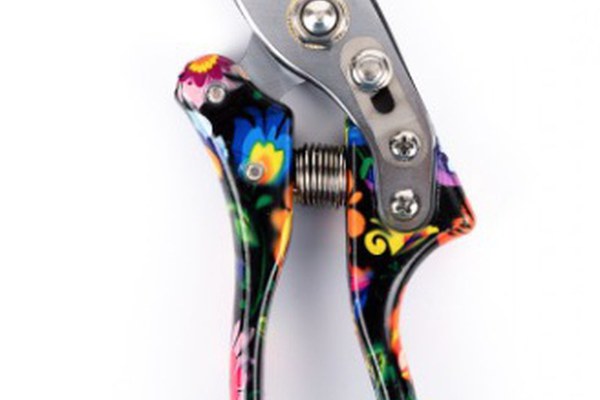 Foarfeca de vie model AUTOMAT cu FLORI ULTRA NEGRU MX793