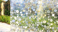 Folie decorativa vitrostatica pentru geam autoadeziva  45 x 300 cm model PIETRICELE