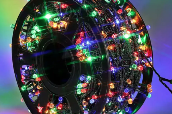 Instalatie multicolora 100m tip rola cu 480 LED 8 efecte de iluminare