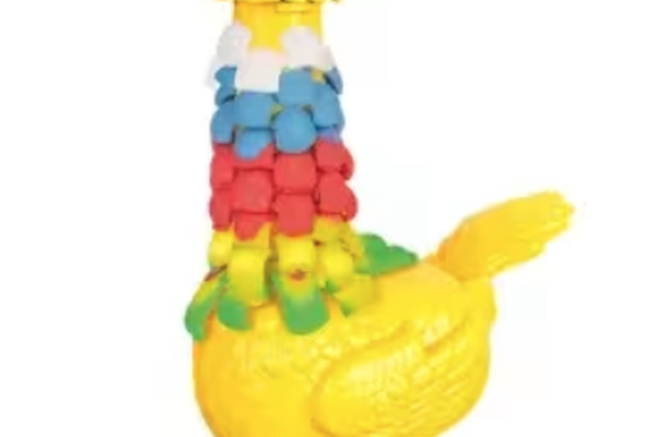 Jucarie interactiva cu plastilina Puiul amuzant cu pene colorate