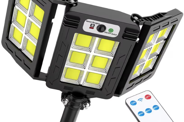 Lampa solara 30w  tripla de perete cu senzor de lumina si miscare cu telecomanda IP65