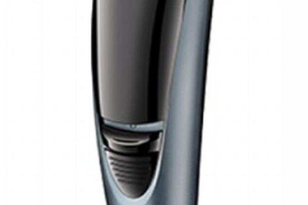 Masina de tuns parul cu acumulator si accesorii GM 6053