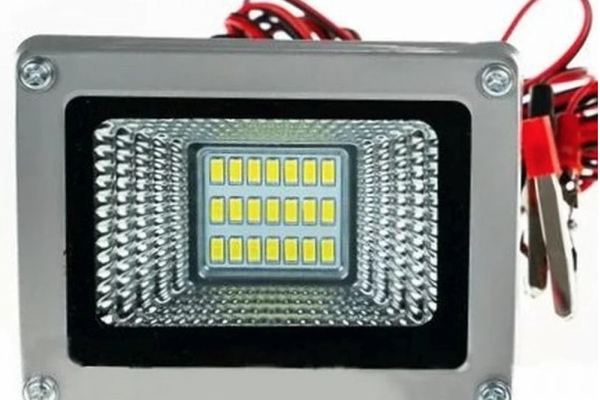 Proiector Led 12v Auto Camping 10W Clesti