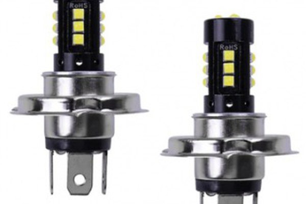 Set 2 Becuri auto H4 15 LED 160W 6000K 9600 lumeni