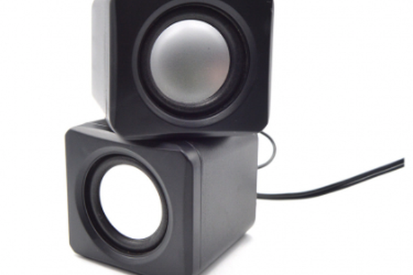 Set 2 boxe YX332 cu AUX USB putere 9W