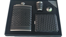 Set cadou format din 4 piese plosca palnie pahar tip shot si tabachera NEGRU CU MODEL