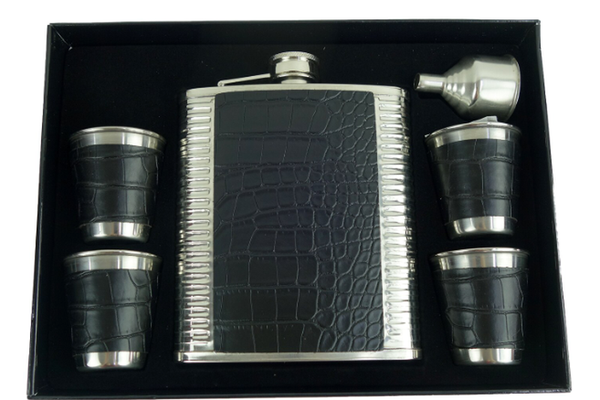 Set Cadou Plosca cu 4 Pahare si palnie model piele sarpe NEGRU