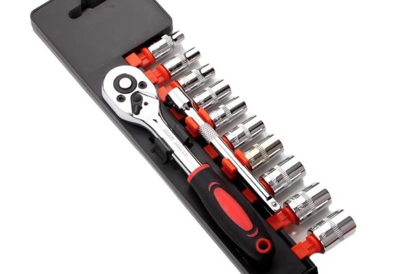 Set de Chei Tubulare 1/4" cu Clicket - 12 Bucati, din Crom si Vanadiu