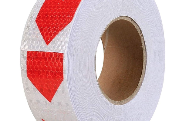 UB Banda reflectorizanta ALBA cu sageata ROSIE tip fagure rola 25m x 5 cm