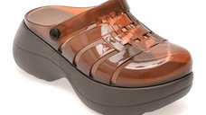 Papuci GRYXX maro 1017 din PVC pentru confort de vara