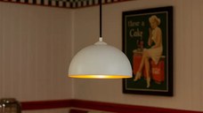 Pendul cu un glob alb-auriu homs ro11381