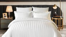 Husa pentru pilota Kotonia Home Hotel Damasc cu dungi cu latime de 2.5 cm, 100% bumbac, Alb, 180x200 cm