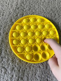 Jucarie antistres, Pop it, silicon, 13 cm, galben - 4