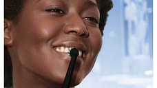 Set 2 x Periuta de dinti electrica Oral-B Vitality Pro, Curatare 2D, 3 programe, 1 Incarcator, 2 Capete, Negru/Violet