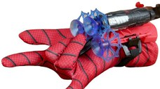 Set costum Spiderman, marime 3-5 ani, doua lansatoare si masca plastic LED, rosu