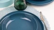 Set de masa Hermia din portelan albastru inchis, 12 piese elegante