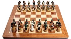 Set sah cu piese tematice Napoleon in Rusia cu tabla de Padauk