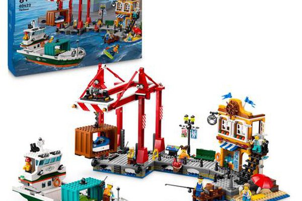 LEGO® City - Port si nava de transport marfa 60422, 1226 piese