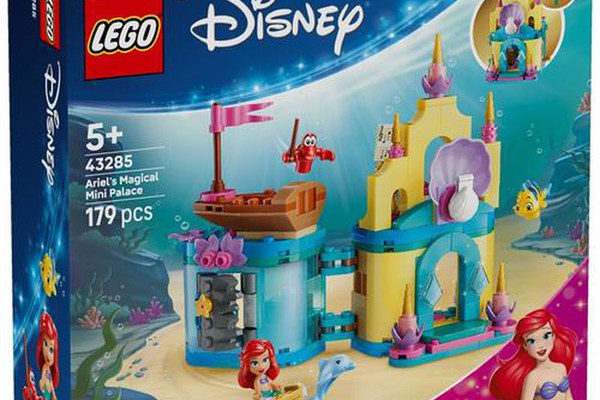 LEGO® Disney Princess - Minipalatul magic al lui Ariel 43285, 179 piese