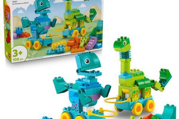 LEGO® DUPLO® - Dinozauri pe roti 3 in 1 10451, 108 piese