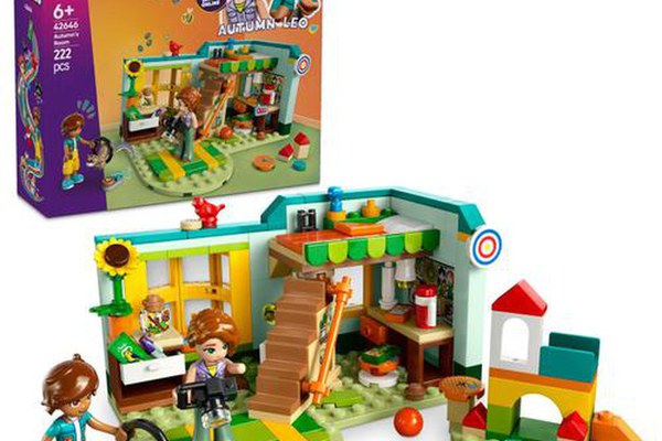 LEGO® Friends - Camera lui Autumn 42646, 222 piese