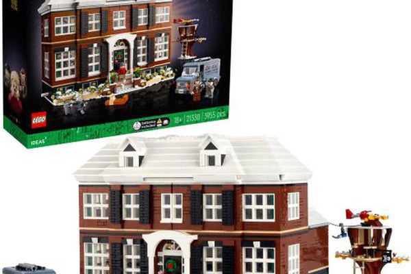 LEGO® Ideas - Singur acasa 21330, 3955 piese