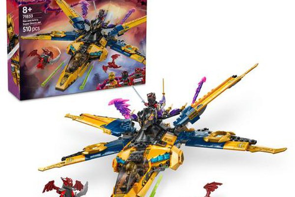 LEGO® Ninjago - Superavionul cu reactie al lui Ras si Arin 71833, 510 piese