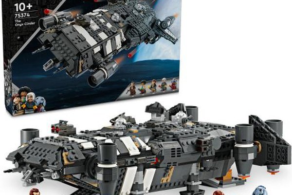 LEGO® Star Wars TM - Onyx Cinder 75374, 1325 piese