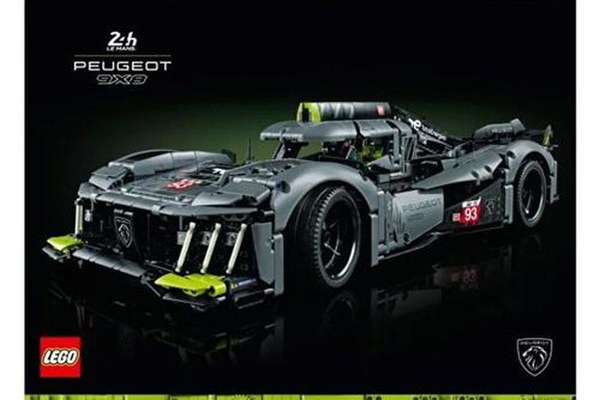 LEGO Technic Peugeot 9X8 24H - Le Mans Hybrid Hypercar 42156