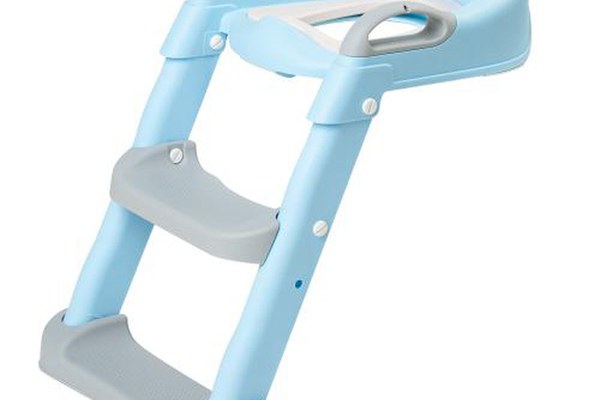 Reductor WC cu scara pentru copii Juju Solo Steps, 1an+, suport picioare 2 pozitii, pliabil, portabil, antiderapant, perna moale, manere de sustinere, Albastru