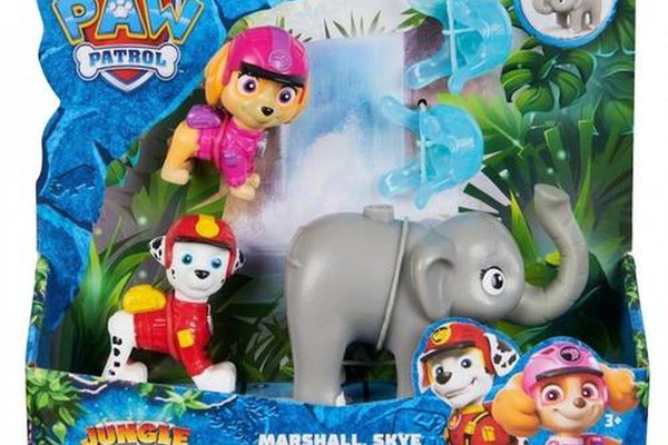 Set figurine Paw Patrol - Marshall si Skye cu Elefantul