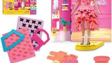 Set Play-Doh Barbie - Spectacol de Moda cu Papusa Inclusa