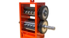 Tocator de crengi REMET R-80, sistem de taiere cu 6 cutite, diametru maxim 7 cm