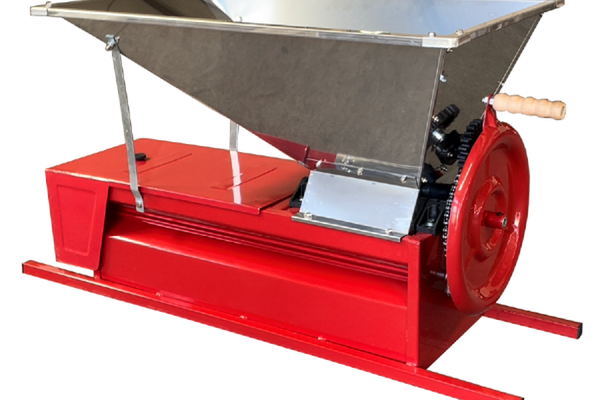 Zdrobitor struguri manual ZSM-100S cu desciorchinator si agitator, Cuva INOX 50L, 1000 Kg/h