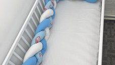 Aparatoare laterala pat bumper Deseda impletita 180 cm mix pepene rosu pe albastru