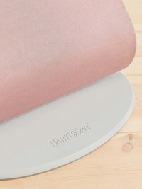 Balansoar BabyBjorn Bliss Dusty Pink din tesatura matlasata cu aspect delicat de petala - 4