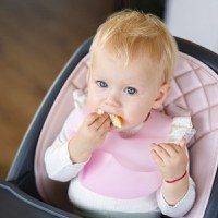 Baveta impermeabila din silicon cu buzunar roz Babyono - 4