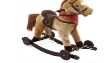 Calut balansoar pentru copii Novokids Rocking Horse Beige din plus, cu melodii, roti, platforma detasabila, functie trotineta fara pedale, dimensiuni 74x37x64 cm, greutate suportata 50 kg