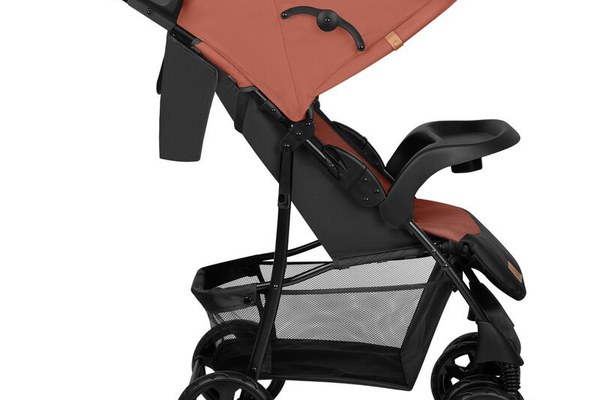 Carucior sport Lionelo Emma Plus Cu tavita, 2 Suporturi pentru pahar, Geanta accesorii, Standard de siguranta EN1888-1 roz