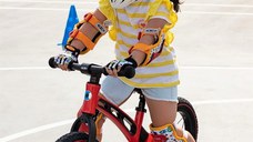 Casca Racing WhiteRed reglabila, orificii de ventilare, varsta 3-8 ani