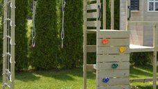 Casuta de gradina grey Lodge cu tobogan, leagan si modul sport