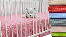 Cearsaf 140x70 cm cu volanas in fata din bumbac cu imprimeu Bulinute albe