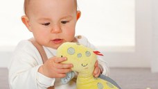 Dinozaur din plus cu lampa de veghe