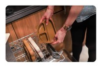 Farfurie din silicon cu 3 compartimente si ventuze Kidnort Retter Mjolk Bej - 1