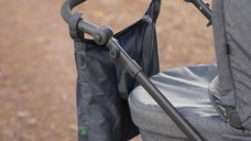 Geanta de cumparaturi Reer Growing din plastic reciclat cu prindere pe carucior Gri
