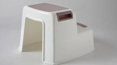 Inaltator Little Mom PURPLE cu doua trepte, suprafata antiderapanta, portabil, ergonomic, margini rotunjite, varsta recomandata 1-6 ani