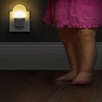 Lampa de veghe Reer Night Guide pentru priza cu senzor de noapte sau zi - 6
