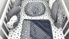 Lenjerie de pat 120x60 cm cu aparatoare impletita 180 cm mix stelute gri